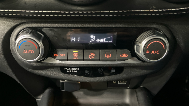 Nissan Juke 1.0 DiG-T 114 N-Connecta 5dr Petrol Hatchback